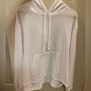 ZELLA Women’s Light-Weight Hoodie (Like New!)